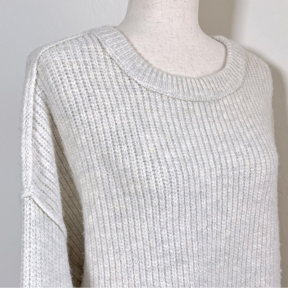 American Eagle Rib Knit Sweater Cream Sz L - Picture 2 of 8